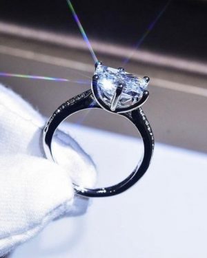 Radiant Cut Diamond Ring